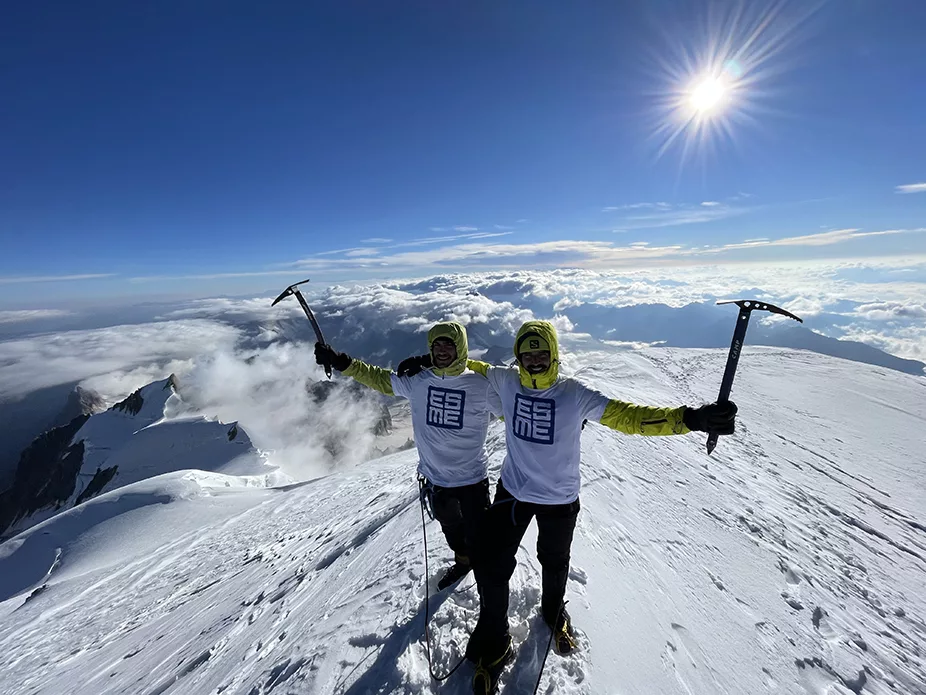 Etudiants ESME en haut du Mont Blanc