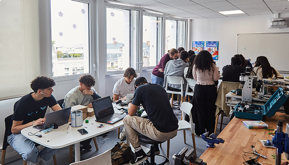 des-enseignements-nourris-par-les-projets-etudiants