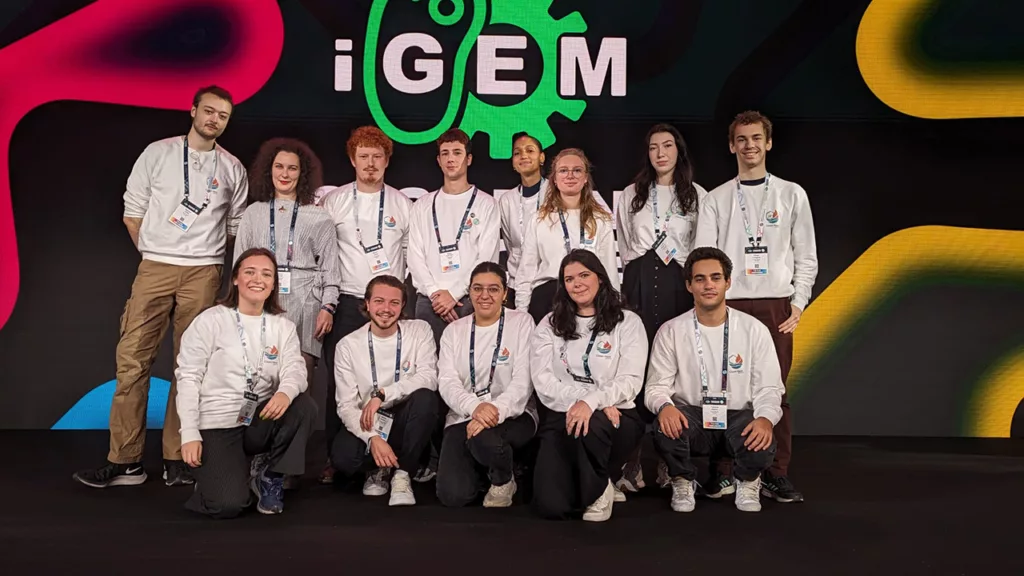 Alexia et Yasmina, deux futures ingénieures de l’ESME médaillées d’or lors de l’iGEM 2023